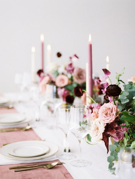 Mauve table inspiration: Photography: Jamie Rae - http://jamieraephoto.com/ Romantic Wedding Table Decor, Purple Wedding Tables, Mauve Wedding Colors, Rustic Wedding Decorations, Mauve Wedding, Dusty Rose Wedding, Wedding Color Inspiration, Fall Wedding Decorations, Wedding Color Palette