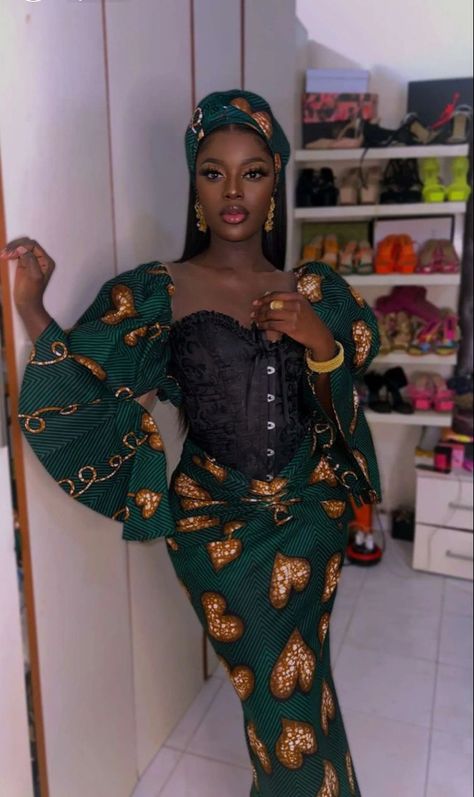 Nigerian Traditional Dresses, Ankara Dress Designs, African Party Dresses, African Prom Dresses, African Print Dress Ankara, Best African Dresses, African Dresses Modern, Afrikaanse Mode, African Inspired Clothing