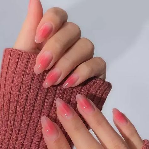 Chic and Versatile: Almond Nails for Any Occasion #glaminati #nails #nailart #naildesigns #frenchnails #coffinnails #almondnails #ombrenails #gelnailcolors #gelnails #acrylicnails #trendynails #fallnailcolors #almondshapednails #nailshapes #auranails Unghie Sfumate, Her Nails, Blush Nails, Nail Forms, Classy Nails, Pretty Acrylic Nails, Chic Nails, Short Acrylic Nails, Best Acrylic Nails