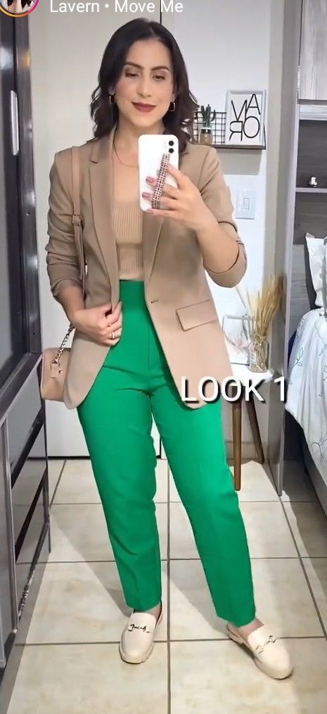 Cute Office Outfits, Summer Business Casual Outfits, Outfits Gorditas, Business Clothes, Colour Combinations Fashion, Fun Outfits, Modesty Outfits, Dressy Casual Outfits, Trendy Mom