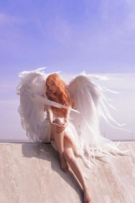 Angelic Pose Reference, Angel Photoshoot Ideas, Angel Pose Reference, Angel Pose, Angel Photoshoot, Angel Photography, Album Art Design, Anatomy Poses, Angel Aesthetic