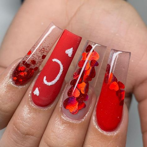 𝑬𝑺𝑻𝑬𝑭𝑨𝑵𝒀 ♡ on Instagram: “valentines freestyle ft her boo’s initial 🙈♥️✨ • • Hearts from @secret.nail.affair Red & clear from @valentinobeautypure •…” C Initial Nails, Clear Glitter Nails, S Initial, Valentine Nail Art, Red Acrylic Nails, Nail Art Gel, Beauty Nails Design, Nails Design With Rhinestones, Classy Acrylic Nails