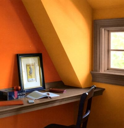 Brown trim with yellow and orange wall colors Orange Yellow Room, Bright Orange Bedroom, Orange Trim Interior, Yellow Orange Interior Design, Yellow And Orange Room, Orange Yellow Bedroom, Orange Wood Trim Wall Colors, Yellow Orange Interior, Orange Wall Color