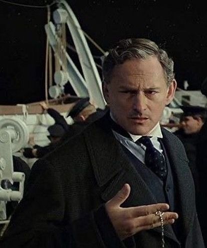 Thomas Andrews Victor Garber, Victor Garber Titanic, Thomas Andrews Titanic, Titanic Characters, Titanic Aesthetic, Titanic Movie Poster, Victor Garber, Titanic 1997, Thomas Andrews