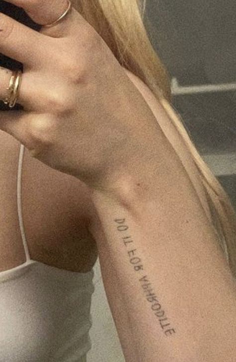 dove cameron’s “DO IT FOR APHRODITE” arm tattoo Aphrodite Goddess Tattoo, Cameron Hair, Aphrodite Tattoo, Dove Cameron Tattoo, Dove Tattoos, Basic Tattoos, Hippie Tattoo, Goddess Tattoo, Stick N Poke Tattoo