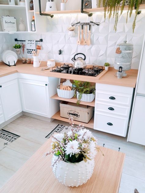 Decoração faça você mesmo 😉 Cozinha Boho Chic, Casa Estilo Boho Chic, Cozinha Aesthetic, Diy Cozinha, Clean Girl Style, Kitchen Cottagecore, Boho Chic Kitchen, Kitchen 2023, Aesthetic Coastal