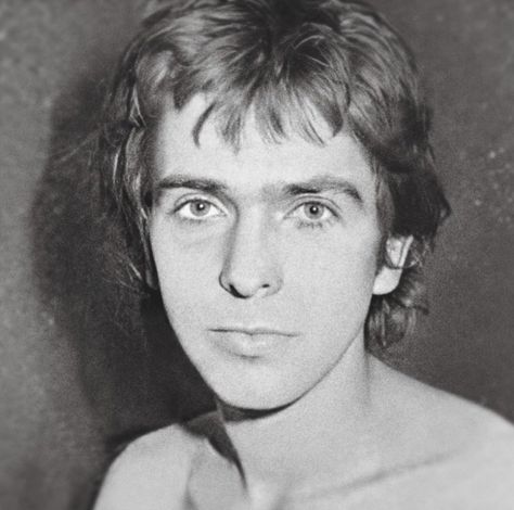 Peter Gabriel 70s, Mike Rutherford, Peter Gabriel, Genesis 3, Phil Collins, Progressive Rock, Lead Singer, Record Producer, Pink Floyd