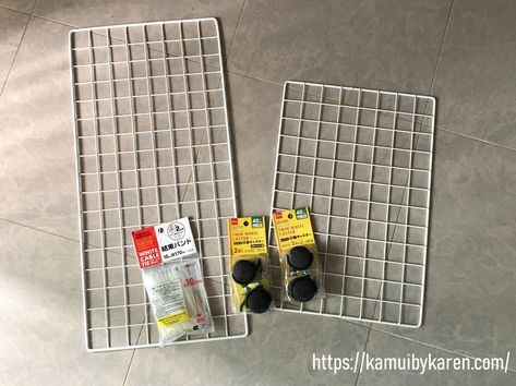 DIY Wire Mesh Shelf Storage, Easy & Cheap | Daiso Wire Storage Cubes, Wire Grid Cube Storage Ideas, Wire Storage Cubes Ideas, Diy Shelf Dividers, Wire Shelf Makeover, Craft Table Display, Wire Mesh Screen, Plastic Lattice, Shelf Makeover