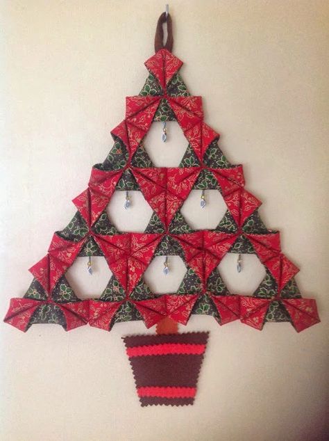 Origami Christmas Tree, Christmas Patchwork, Fabric Origami, Folding Origami, Fabric Christmas Trees, Folded Fabric, Christmas Tree Hanging, Real Christmas Tree, Christmas Origami