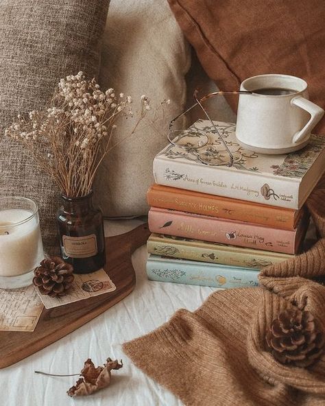 Autumn Books Aesthetic, Tis Autumn, Cozy Books, Start Of Fall, Bookstagram Ideas, Bookish Tattoos, Fall Starts, Hygge Life, Author Branding