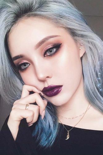 How To Pull Off The Ulzzang Trend: Makeup, Hairstyle And Outfit ★ Grey Hair, Blue Hair, A Woman, Purple, Grey, Makeup, Hair, Blue, Black