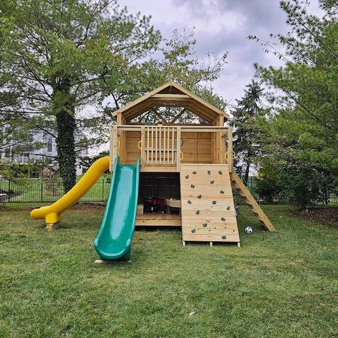 8x10 DIY Playhouse PDF - Etsy Diy Outdoor Swingset Play Structures, Playhouse Roof Ideas, Diy Play Fort Outdoor, Play Forts For Kids Outdoor, Diy Play Sets Outdoor For Kids, Play Houses For Kids Outdoor Diy, Swingset Plans Diy, Play Set Ideas, Diy Playset Outdoor