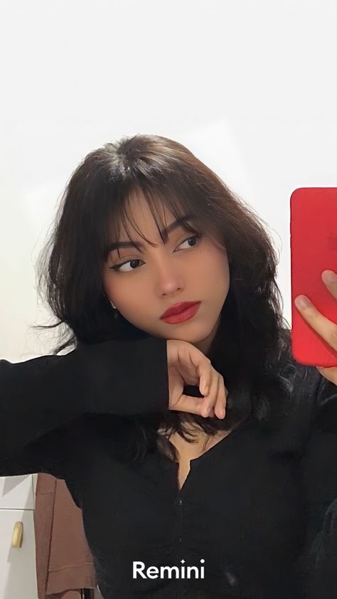 Haircut hairstyle wolf cut with bangs dark hair Layers And Bangs For Round Face, Wolf Haircut With Wispy Bangs, Light Bangs Black Hair, Tapered Fringe Bangs, Wispy Bangs Reference, Wolf Cute For Round Face, Soft Wolfcut With Bangs, Collarbone Length Hair With Wispy Bangs, Black Short Hair Bangs