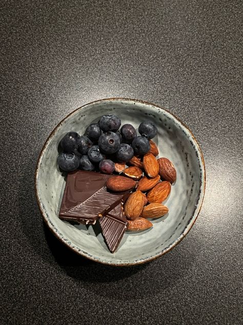 Aesthetic Snack Plate, Healthy Snack Aesthetic, Meal Inspo Aesthetic, Nuts Aesthetic, Almond Aesthetic, Long Layers Hair, Aesthetic For Men, Hair Inspo Blonde, Men Old Money