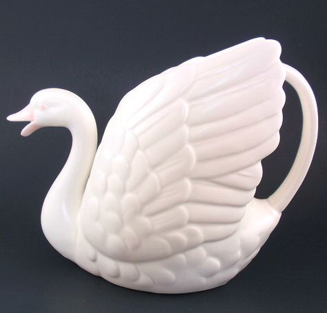 Fitz  Floyd Ceramic Swan Teapot, Cottage Store, Whimsical Teapots, Teapot Cookies, Pot Cookies, Easter Surprise, Cute Teapot, White Birds, Tea Kettles