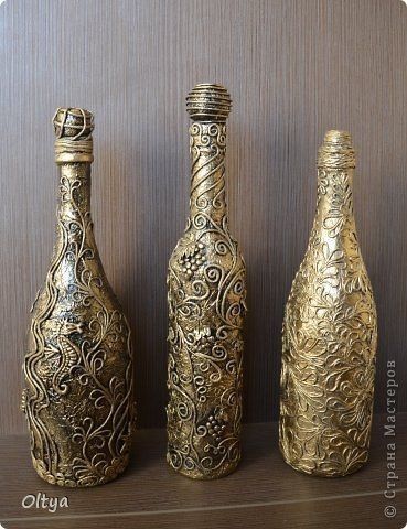 Vintage Bottles Decor, Wine Glass Drawing, Wine Bottle Project, Decorative Bottles, Wine Glass Art, Wine Bottle Art, Glass Bottles Art, Painted Wine Bottles, Wine Bottle Diy