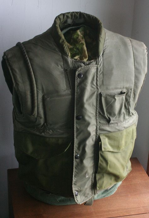 USMC Flak Vest, Vietnam War Flak Vest, Aviator Cap, Flak Jacket, Armor Clothing, Retro Backpack, Tactical Vest, Military Gear, Jacket Fashion, Clothing Details