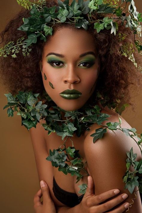 //////////////////// Plant Goddess Costume, Green Goddess Makeup, Mother Nature Costume Makeup, Mother Nature Makeup, Tree Halloween Costume, Poison Ivy Makeup, Circus Hair, Mother Nature Costume, Costume Carnaval