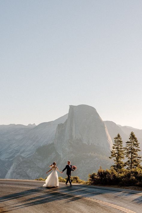 Sunrise is the perfect time for a first look at Glacier Point in Yosemite National Park. Get inspired by more sunrise elopements, Yosemite elopements, Yosemite weddings, adventure elopements, California Elopements, California adventure elopements, hiking elopements, and elopement ideas. Book Katelyn for your Yosemite Elopement or wedding at katelynbradleyphotography.com! Yosemite Wedding Reception, Yosemite National Park Elopement, Adventure Elopement Ideas, Yosemite Wedding Photos, Yosemite Photoshoot, Glacier Point Wedding, Glacier National Park Elopement, Wedding Artwork, Yosemite Park