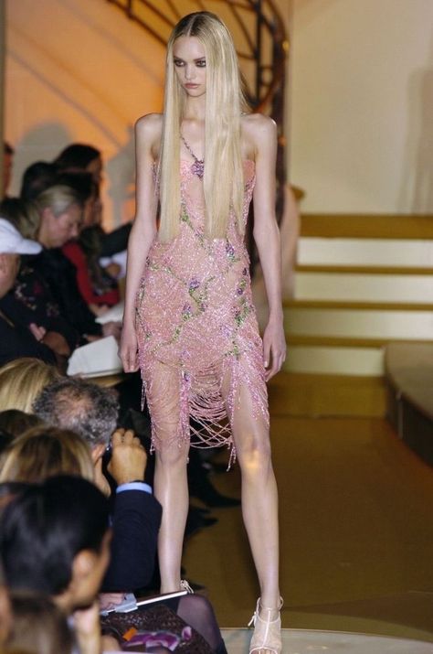 Emaciated Look, Gemma Ward, 90s Runway, Future Job, Versace Couture, Personal Aesthetic, Atelier Versace, Model Aesthetic, Green Juice