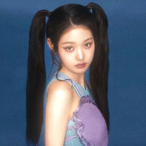 Wonyoung Lq, Ive Wonyoung, Long Black Hair, Girl Icons, Long Black, K Idols, Korean Girl, South Korean Girls, بلاك بينك