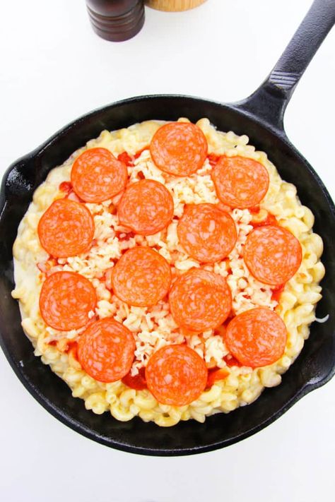 Pepperoni pizza mac and cheese is a fun twist combining your two favorite dinner recipes. Cheesy macaroni with your favorite toppings. Pepperoni Mac And Cheese, Pizza Mac And Cheese, Favorite Dinner Recipes, Mac And Cheese Recipes, Cheese Bowl, Cheesy Macaroni, Favorite Dinner, Canadian Bacon, Favorite Recipes Dinner