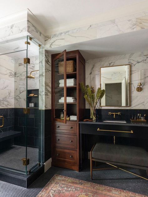 natural interior ~ 🌿 (@marieflaniganinteriors) Brownstone Bathroom Ideas, Small New Build Bathroom Ideas, Moore House Design, Amber Interior Bathroom, Narrow Long Bathroom Ideas, Moody Small Powder Room, Black Master Bathrooms Luxury, Modern English Cottage Bathroom, Dark Moody Master Bath