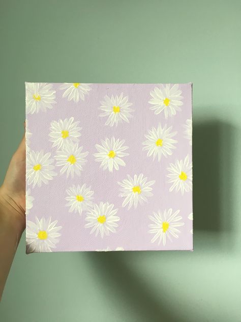 Daisies Aesthetic Painting, Canvas Art Flowers Simple, Easy Cute Flower Paintings, Daisy Easy Painting, Small Rectangle Painting Ideas, Aesthetic Daisy Drawing, Daisy Flower Canvas Painting, Painting Daisy Easy, Diy Daisy Painting