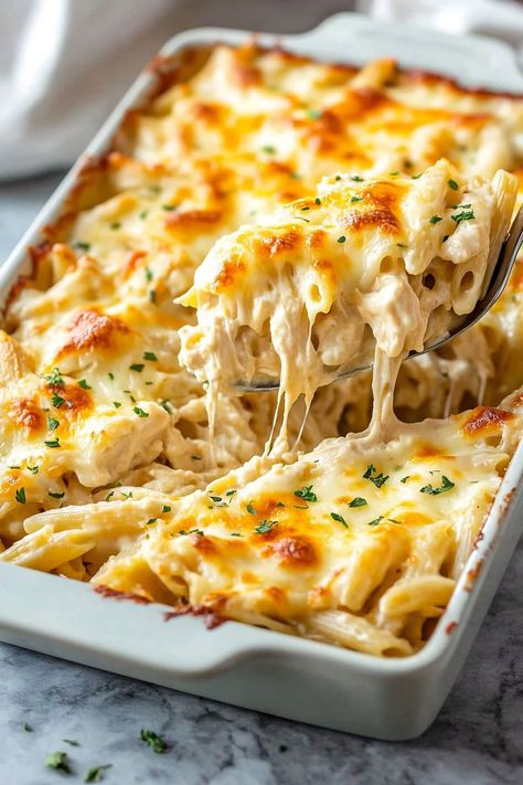 This Chicken Alfredo casserole is comforting, satisfying, and so delicious! And since it's a dump-and-go meal, it's easy to make, too! Comfort Food Recipes Chicken, Quick And Easy Fall Dinners, Dump Dinners Casseroles, Recipes With Already Cooked Chicken, Dinner Ideas For Him, Casserole Dump Recipes, Chicken Alfredo Rotisserie, Different Recipes Ideas, Dump And Bake Chicken Noodle Casserole