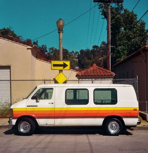 35mm photography , vintage van , vintage cars , 70s aesthetic , 1970s , 1960s , silverlake 70s Van, 70s Aesthetic, 35mm Photography, Retro Photography, Photography Vintage, Automotive Photography, Street Photographers, Cinematic Photography, Film Photographers