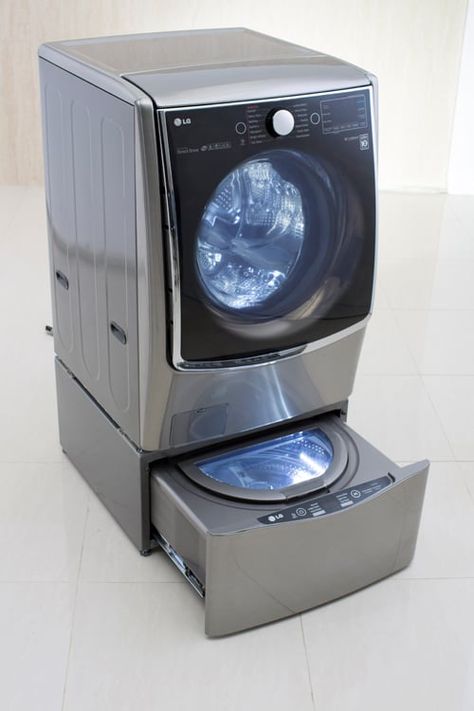 LG TWIN Wash System Dressing Design, Clean Washing Machine, Dressing Room Design, Wardrobe Design, Cool Technology, Technology Gadgets, Cool Inventions, Home Gadgets, Washer And Dryer