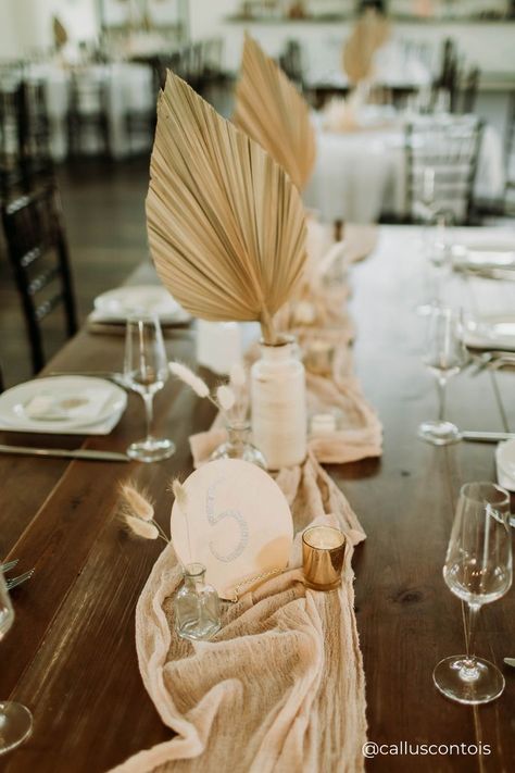 Boho Pampas Centerpiece, Pampas And Eucalyptus Table Runner, Eucalyptus And Pampas Grass Table Setting, Pampas Grass And Palm Leaves Centerpiece, Eucalyptus And Pompass Grass Table Runner, Wedding Centerpiece Boho, Beige Boho Wedding, Pampas Centerpiece, Pampas Grass Beach Wedding Decor