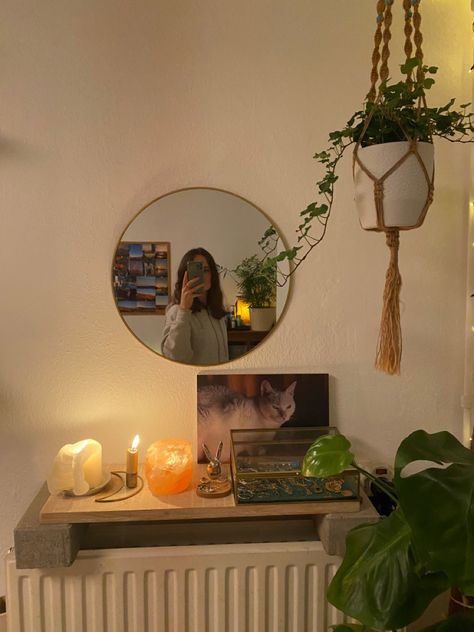 Cosy bedroom corner with warm candle light and some green plants🌿🕯️✨ Plants And Candles, Warm Candle, Cosy Bedroom, Bedroom Corner, Potted Houseplants, Candle Light, Cozy Interior, Home Candles, Cozy Bedroom