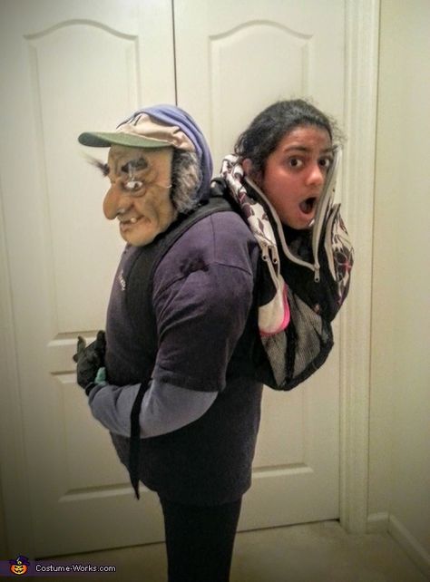 Carried in a Backpack - 2016 Halloween Costume Contest via @costume_works Illusion Costumes, Punny Halloween Costumes, Halloween Costume Puns, Halloween Costumes 2016, Holloween Costume, Homemade Halloween Costumes, Homemade Costumes, Spooktacular Halloween, Halloween Costume Contest