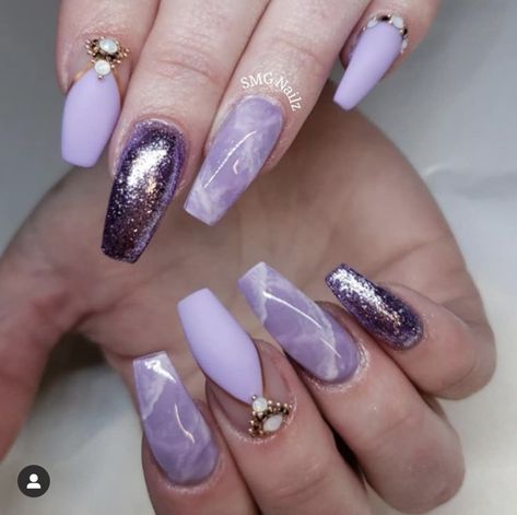 Purple quartz nails Galaxy Nail Art, Quartz Nails, Nail Piercing, Quartz Nail, Lavender Quartz, Galaxy Nails, Gelish Nails, Purple Quartz, Dip Powder Nails