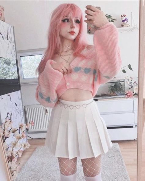 Mode Indie, Kawaii Outfit Ideas, Wearing A Crown, Red Letters, Green Circle, Pastel Goth Fashion, Kawaii Fashion Outfits, Swaggy Outfits, Rilakkuma