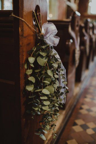 Wedding Pew Decorations, Wedding Flower Decor, Traditional Wedding Ceremony, Pew Decorations, Wedding Pews, Church Wedding Flowers, Pew Ends, Sincerity Bridal, Church Wedding Decorations