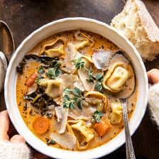 Tortellini Vegetable Soup, Vegetable Tortellini, Creamy Tortellini, Easy Fall Dinners, Half Baked Harvest Recipes, Soup Easy, Easy Vegetable, Harvest Recipes, Nasi Lemak