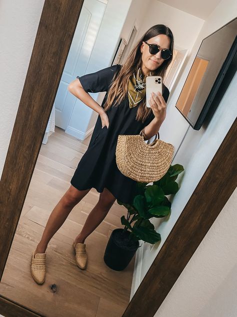 Mule Outfits Women, Summer Outfits Petite, Capsule Closet, Summer Capsule, Outfits Petite, Business Casual Outfits For Work, Mama Style, Summer Styles, Material Girl