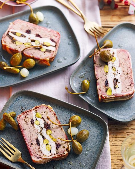 Festive Lunch Ideas, Starters Recipes Christmas, Chicken Terrine, Ham Hock Terrine, Pork Terrine, Christmas Starter, Pickled Walnuts, Christmas Starters, Terrine Recipe