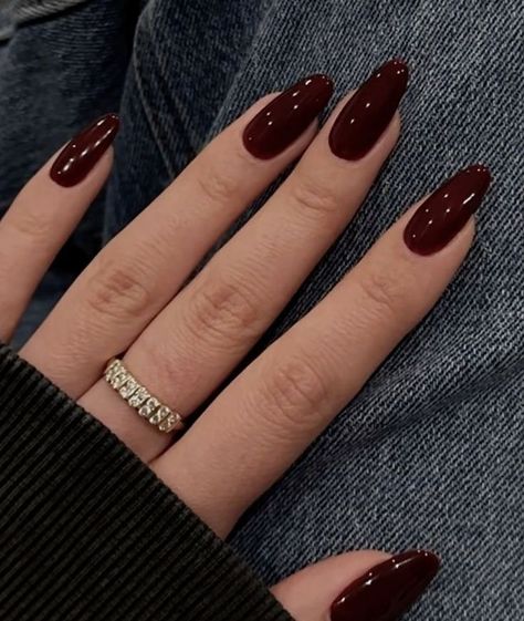 Matte Nails Glitter, Burgundy Acrylic Nails, Nails Short Almond, File Nails, Short French Tip Nails, Nails Press Ons, Dark Red Nails, Witchy Nails, Simple Fall Nails