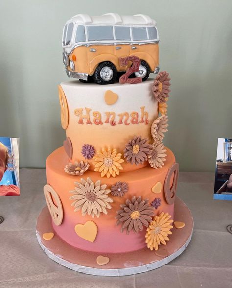 4ever Groovy Birthday Cake, Two Groovy Birthday Cake Pops, Retro Birthday Cake Ideas, Fourever Groovy Cake, Retro Birthday Party Food, Five Is A Vibe Cake Ideas, Boho Groovy Cake Ideas, Kidchella Cake, Too Groovy Birthday Cake