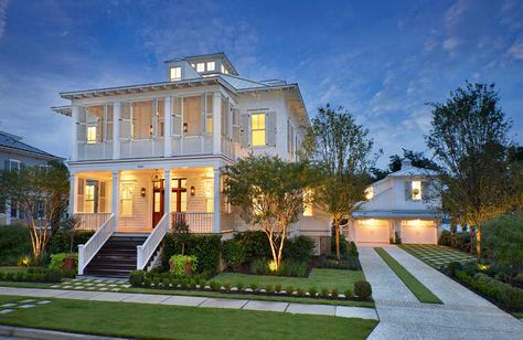 (Video) A Classic All-White Home On The River, Daniel Island, South Carolina – JLJ Back To Classic/JLJBackToClassic.com Spanish Coastal Home, Coastal Homes Exteriors, Australia Beach House, St Daniel, Coastal Homes Plans, Modern Coastal Home, South Carolina Homes, Daniel Island, English Country Decor