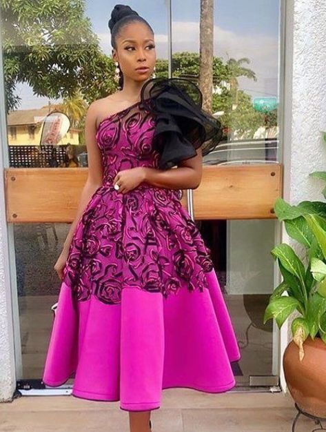 Very Unique and Excellent Fabric Choice for Outstanding Owambe Styles - Stylish Naija Lace Short Gown Styles, Owambe Styles, Dress With One Shoulder, Lace Dress Classy, Types Of Gowns, Stylish Naija, Trendy Maxi Dresses, African Traditional Wedding Dress, Short African Dresses