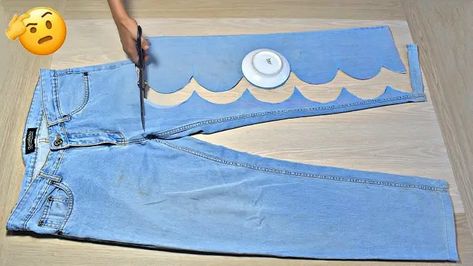 Reuse Jeans, Crazy Jeans, Reuse Old Jeans, Kaftan Pattern, Outfit Hacks, Sewing Clothes Women, Diy Yarn Crafts, Handmade Flowers Fabric, Flowers Fabric