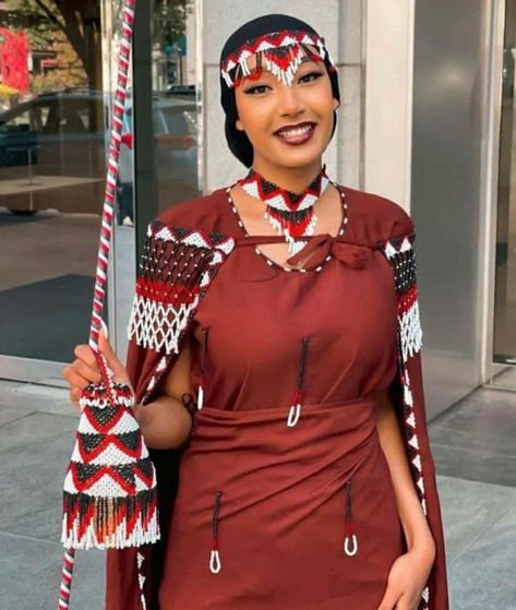 Masaai Attire, African Cultural Wear, Oromo Cultural Dress, Oromo Dress, Millennial Outfits, Oromo Culture, Egypt Clothing, Millennial Outfit, African Dress Patterns