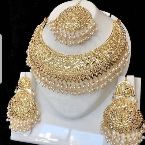 2,272 Likes, 13 Comments - Bestever dpz (@dpz_for_girlz_) on Instagram Crazy Dreams, Gold Jewelry Set, Bridal Jewelry Sets Brides, Mehndi Dress, Indian Wedding Jewelry Sets, Beautiful Bridal Jewelry, Saree Bollywood, Bridal Jewelery, Midas Touch