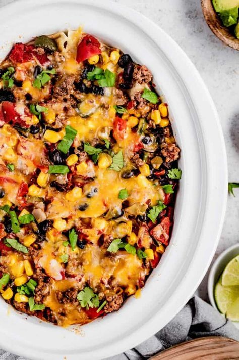 Ground Meat Crockpot Recipes, Crockpot Mexican Casserole, Beef Crockpot Recipes Healthy, Hamburger Crockpot Recipes, Ground Beef Crockpot Recipes, Crockpot Mexican, Crockpot Recipes Mexican, Casserole With Ground Beef, Crockpot Dinners Healthy