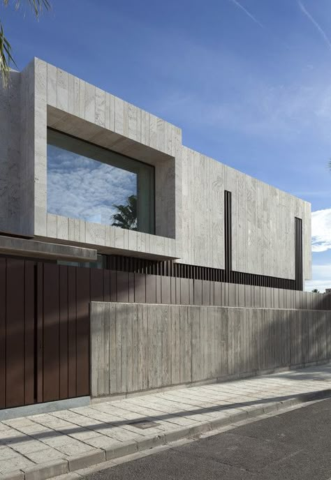 Gallery of Alqueria House / Antonio Altarriba Estudio de Arquitectura - 1 Concrete Minimalist House, Concrete House Design, Architecture Panel, Concrete Architecture, Minimal Architecture, Minimal House Design, Concrete House, Modern Architecture House, Minimalist Architecture