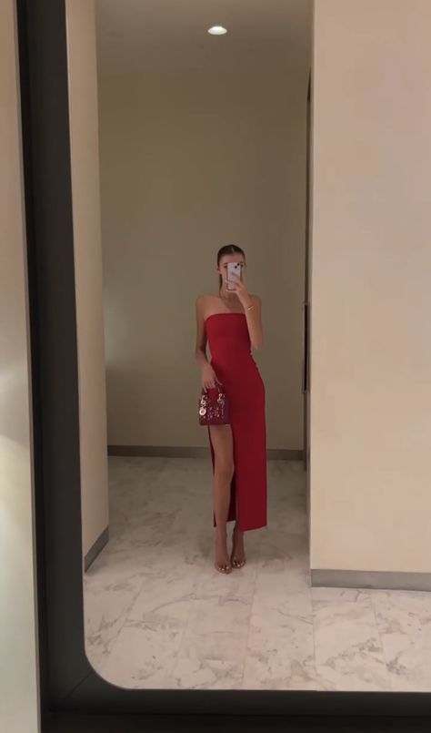 Cute Night Out Outfits Casual, Romantic Date Outfit Night, Albanian Wedding Guest Dress, Red House Of Cb Dress, Dresses Night Out, All Red Outfit Baddie, Dress Photoshoot Ideas At Home, Red Dresses Classy Short, Christmas Red Dress Outfit